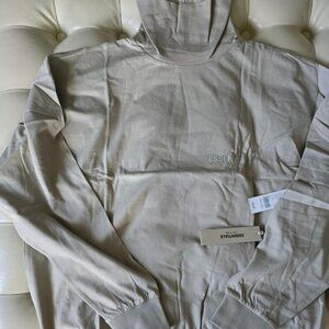 Essentials seal long sleeve turtleneck size Medium